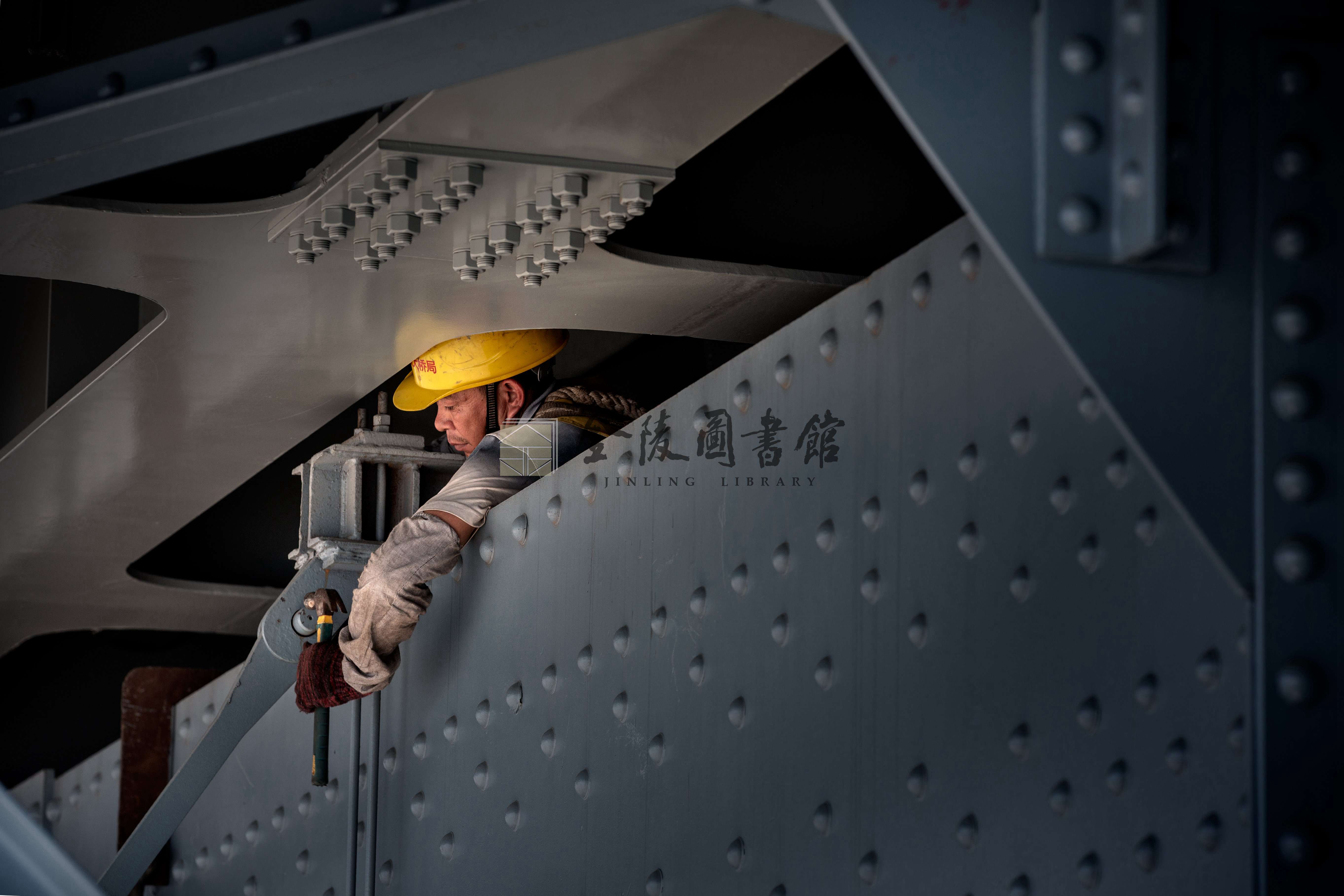 2018年7月25日，正桥防护棚架拆除。薛晓红摄